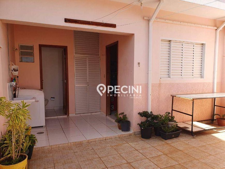 casa com 2 quartos, um suite
