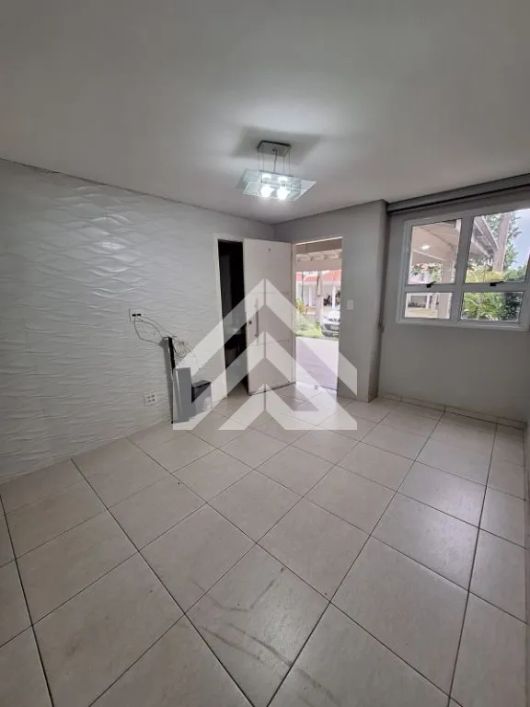 Casa em condomínio fechado para venda , portaria 24 horas , condomínio dispõe de piscina , playgraun