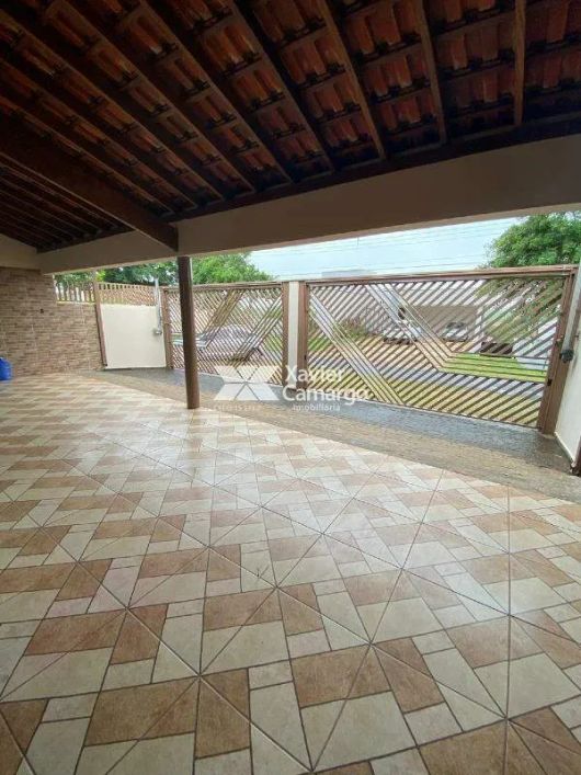Casa em condomínio à venda com 03 quartos no Residencial Florença