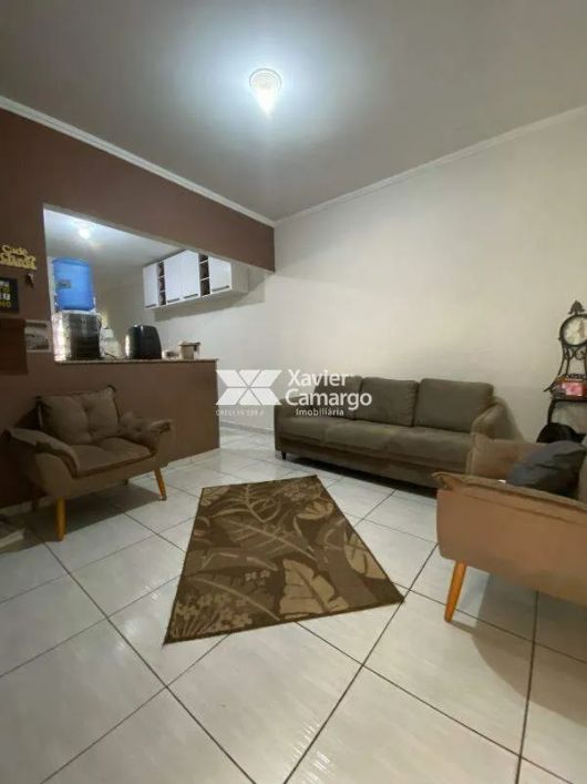 Casa à venda com 02 quartos no Jardim Novo I