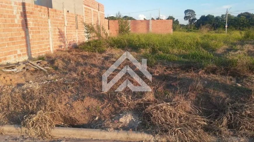 Terreno à venda no bairro Jardim Terras de Ajapi em Rio Claro