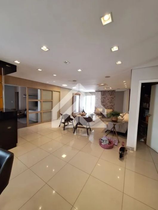Casa em condomínio à venda com 3 suítes no Club Home