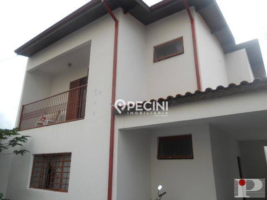 Casa com 3 quartos para venda, no Jardim Mirassol em Rio Claro.