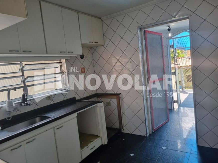 SOBRADO SANTA INÊS EM AVENIDA PRINCIPAL, PRÓXIMO AO HORTO FLORESTAL.
