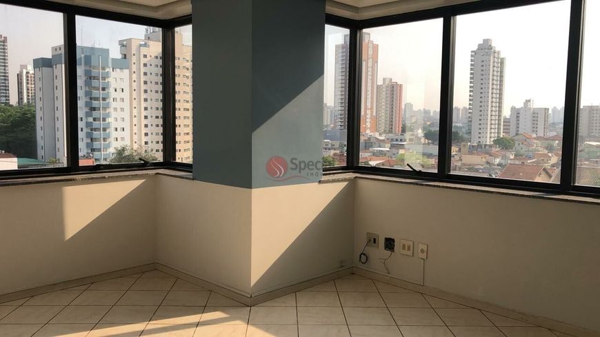 Sala comercial à venda próximo ao Metrô Tatuapé com 87 metros.