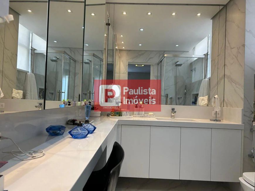 VENDO COBERTURA PENTHOUSE, 3 salas, 2 suítes, lavabo, amplo terraço coberto, 1 vaga.
