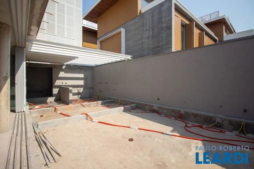 CASA EM CONDOMÍNIO - JARDIM PAULISTANO - SP