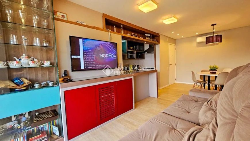 Apartamento 3 dormitórios 84m2 privativos 1 vaga de garagem no bairro Pagani
