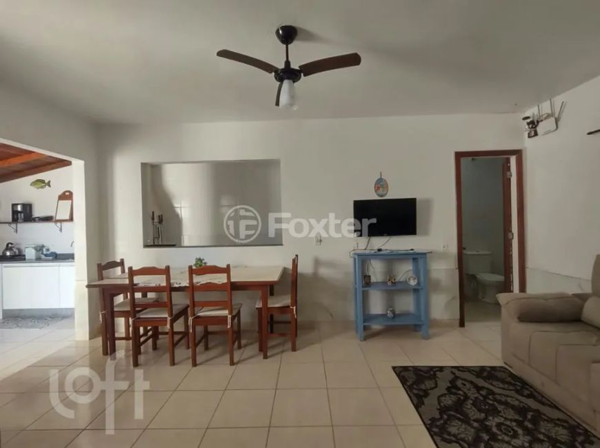Casa à venda Rua 100, Balneário Ponta do Papagaio (Ens Brito) - Palhoça