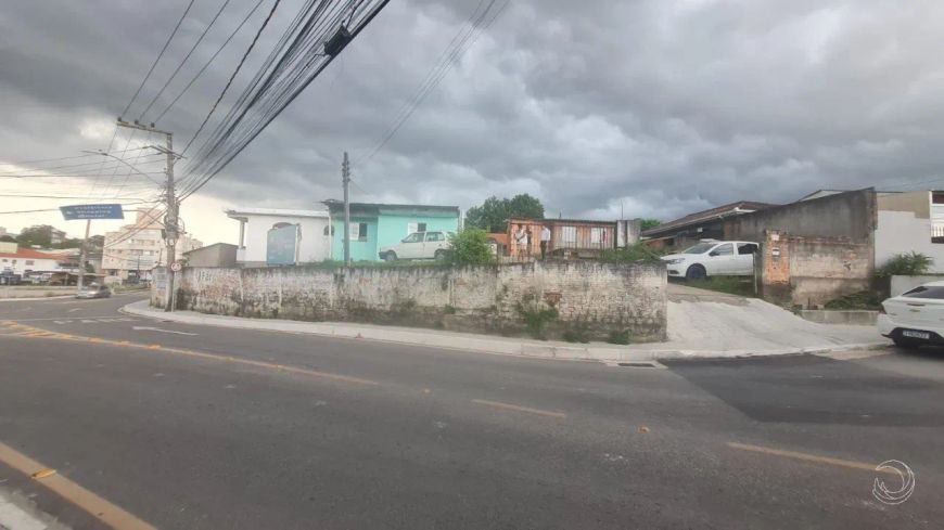 Terreno com 412,84m² no bairro Pagani em Palhoça