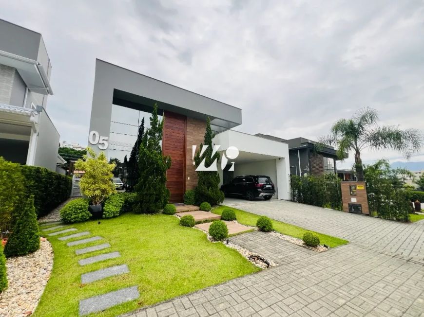 Casa 200m² com 3 Quartos e Suíte na Pedra Branca