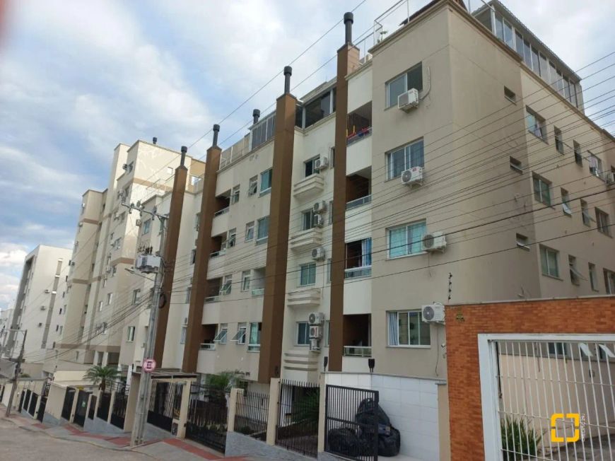 Apartamentos em Pedra Branca