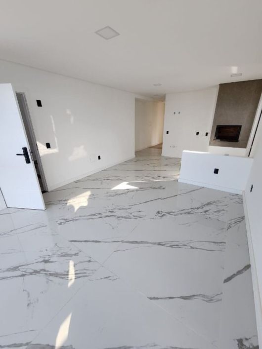 Apartamento com 3 dormitórios à venda, 83 m² por R$ 600.000,00 - Praia Do Meio (Ens Brito) - Palhoça