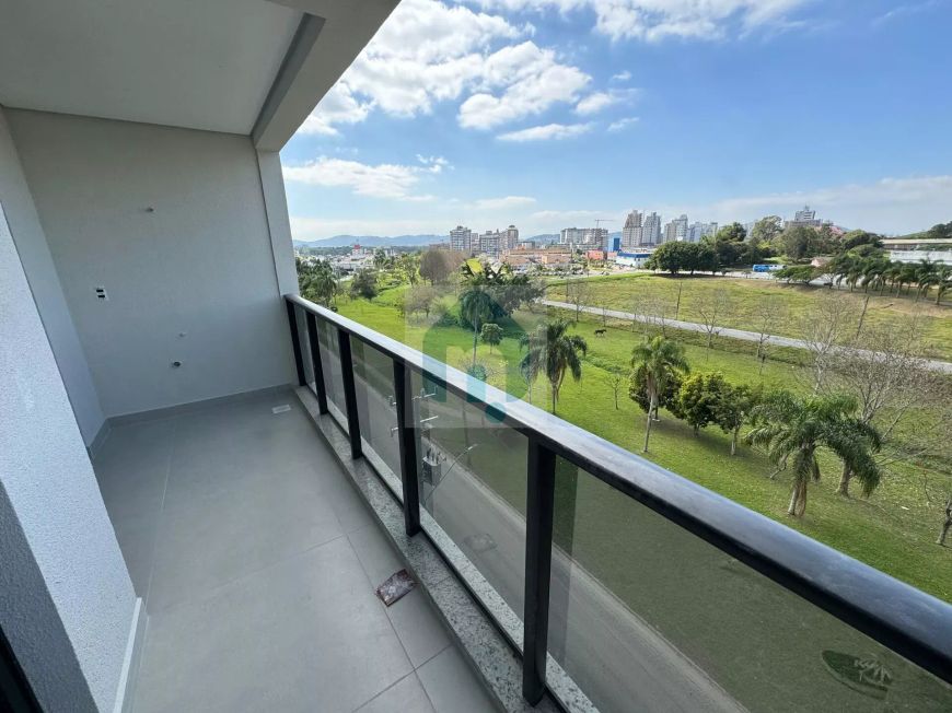 Apartamento, COSMOPOLITAN RESIDENCE, 2 Dormitórios sendo 2 suíte; 3 Banheiros, 1 Vaga de garagem cob