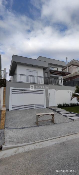 Casa em Bairro Pedra Branca - Palhoça