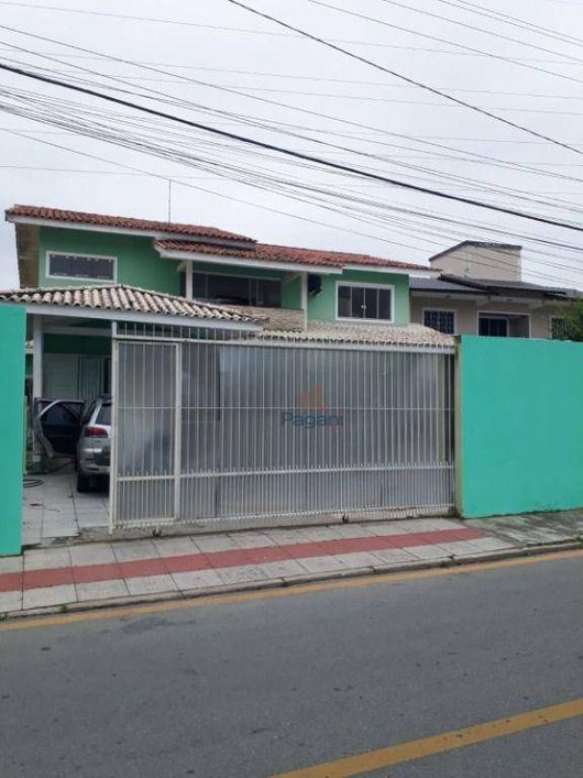 Casa com 5 dormitórios à venda, 258 m² por R$ 1.200.000,00 - Passa Vinte - Palhoça/SC