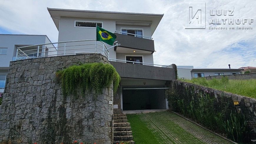 Casa com 3 dorm sendo 1 suíte + office à venda no bairro Pedra Branca - Palhoça/SC