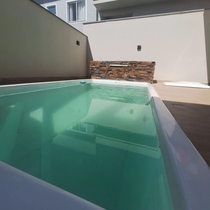 J- Casa de alto padrão com 3 quartos sendo 1 suíte e piscina localizada no Bela Vista - Palhoça - SC