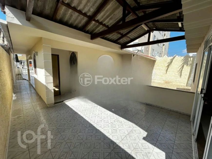 Casa à venda Rua Vinte e Um de Abril, Centro - Palhoça