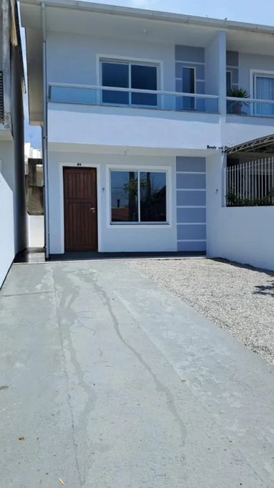 Sobrado para Venda em Palhoça, Bela Vista, 2 dormitórios, 2 banheiros, 1 vaga