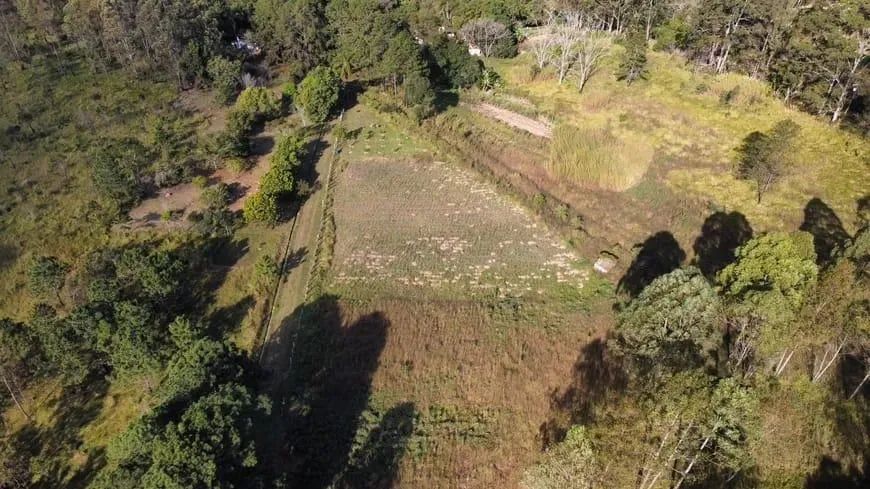 Sítio para Venda em Atibaia, Iara, 2 dormitórios, 1 suíte, 2 banheiros