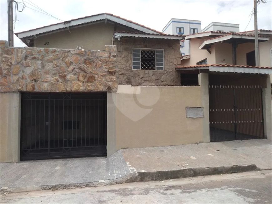 Casa térrea com 3 quartos à venda em Jardim Alvinópolis - SP