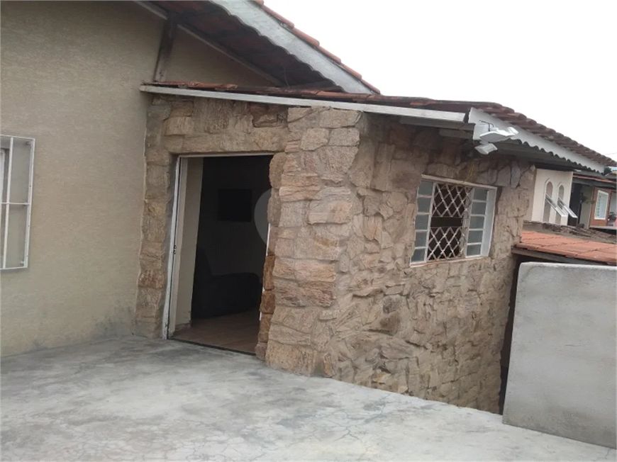 Casa térrea com 3 quartos à venda em Jardim Alvinópolis - SP