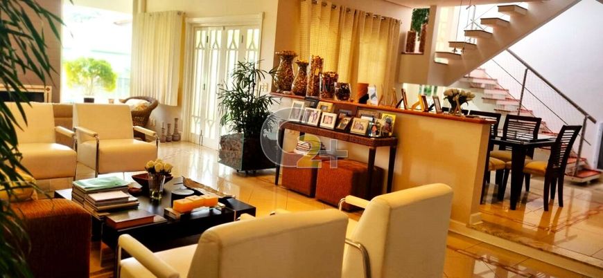 Casa de condominio a venda em Atibaia/SP com 5 suítes, 6 vagas