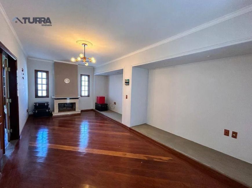 Casa com 5 dormitórios, sendo 3 suítes à venda de 450 m² no Jardim Siriema em Atibaia/SP - CA5700.