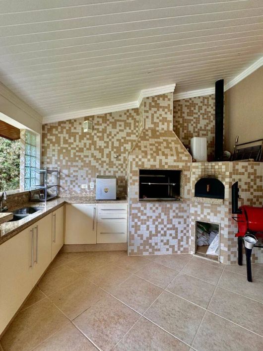 Casa à venda no condomínio Shambala I - Atibaia