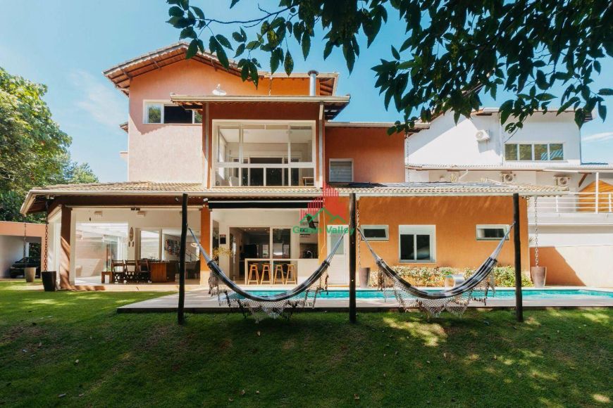 Sobrado 5 Dorm. sendo 4 Suítes à venda, 462 m² - Condomínio Figueira Garden
