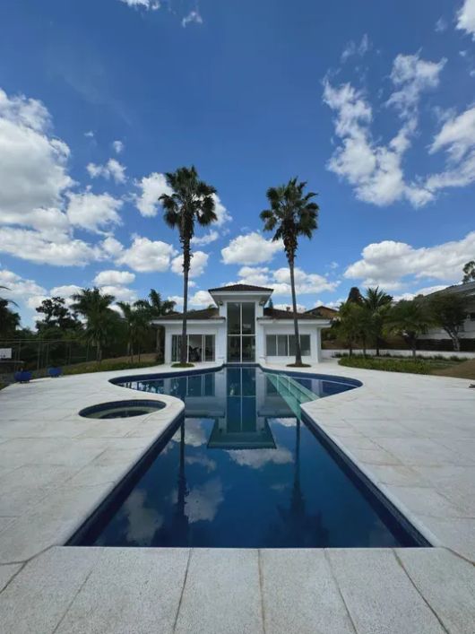 Casa de luxo em Condomínio de 1.500m² com 9 quartos a venda em Atibaia SP.