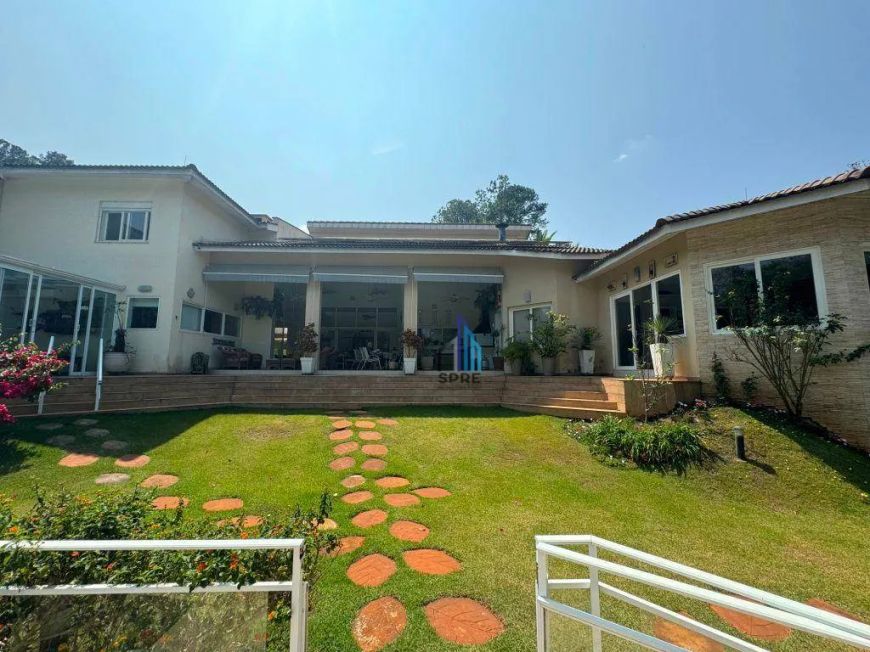 Casa com 8 dormitórios à venda 849 m Atibaia/SP