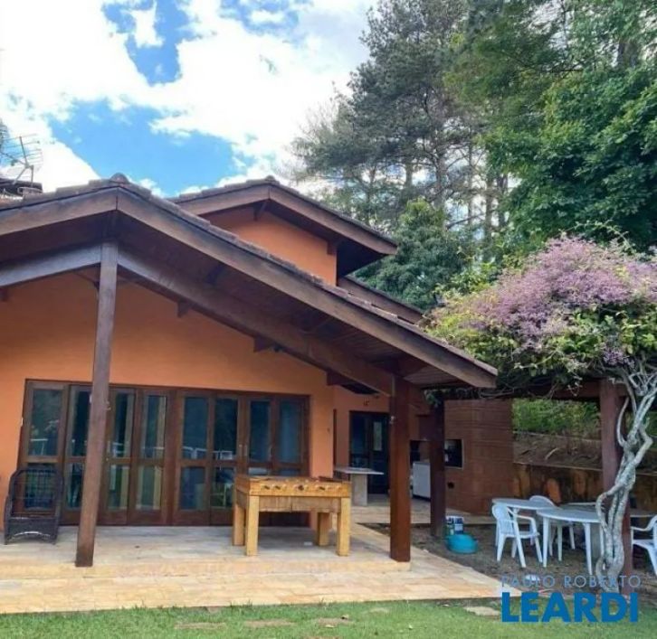 CASA EM CONDOMÍNIO - ESTÂNCIA PARQUE DE ATIBAIA - SP