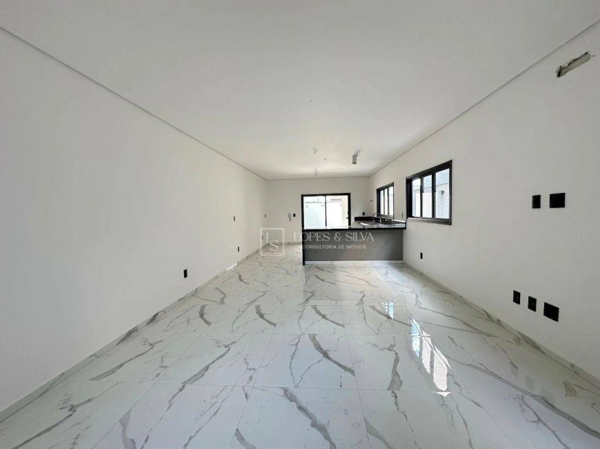 Sobrado com 3 dormitórios à venda, 160 m² por R$ 1.300.000,00 - Vila Petrópolis - Atibaia/SP