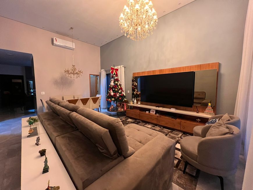 Linda Casa Pronta para morar à venda no Condomínio Terras de Atibaia I