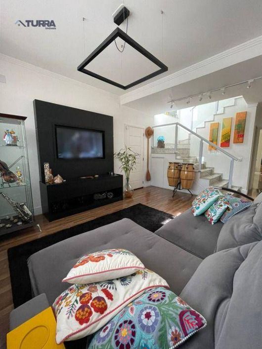 Casa com 3 dormitórios à venda de 195 m² no Jardim Jaraguá em Atibaia/SP - CA5382