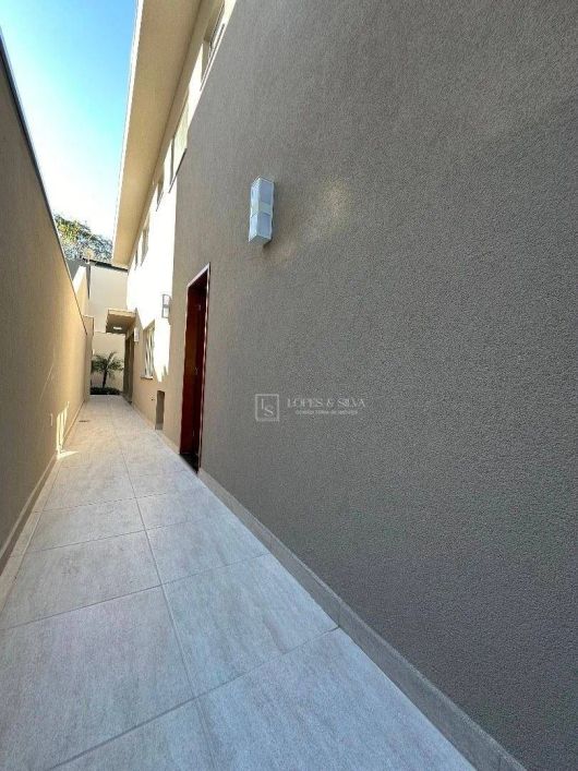 Casa com 3 dormitórios à venda, 107 m² por R$ 740.000 - Jardim Recreio Maristela - Atibaia/SP
