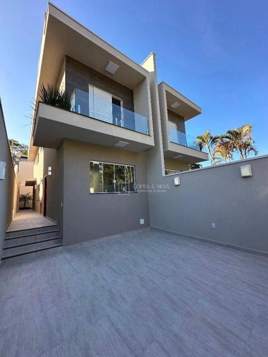 Casa com 3 dormitórios à venda, 107 m² por R$ 740.000 - Jardim Recreio Maristela - Atibaia/SP