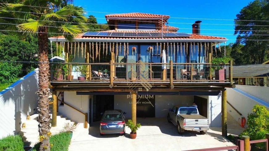 Casa com 3 dormitórios à venda, 345 m² por R$ 4.000.000 - Clube da Montanha - Atibaia/SP