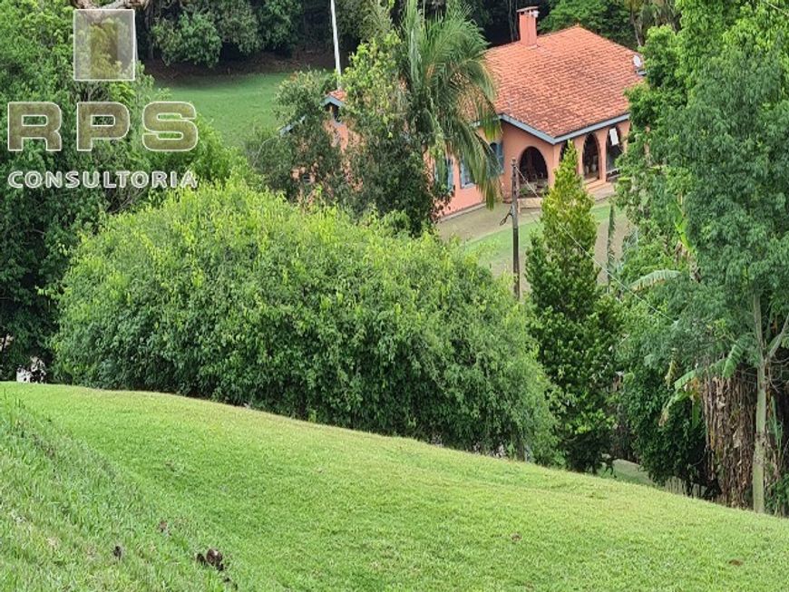 Sítio ou Haras formado próximo da Represa de Piracaia região de Atibaia