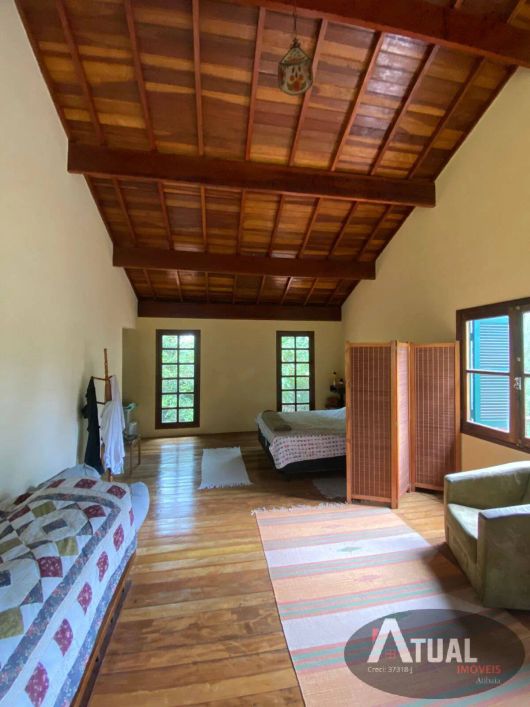 Chácara de 140m2 de construção, terreno de 1.036m2 no Jd. Estancia Brasil