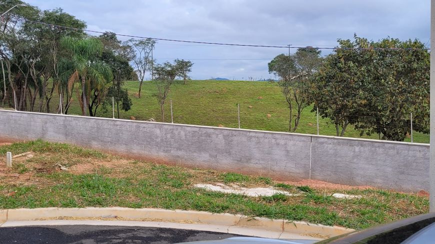 Lote/Terreno para venda possui 484 metros quadrados em Jardim São Nicolau - Atibaia - São Paulo