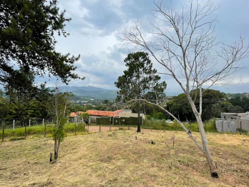 Lote/Terreno em Jardim Estância Brasil