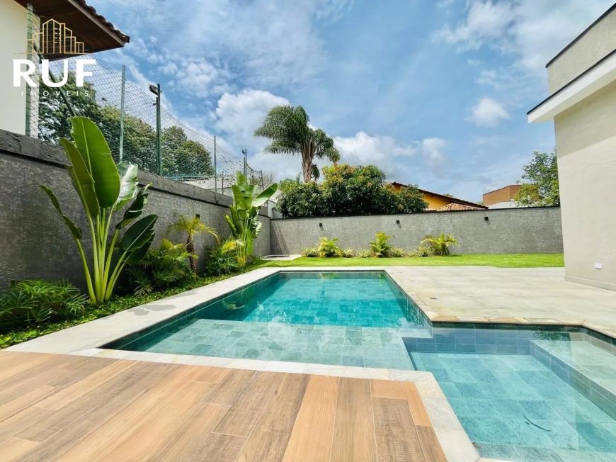 Casa térrea 4 dormitórios no Condomínio Shamballa II