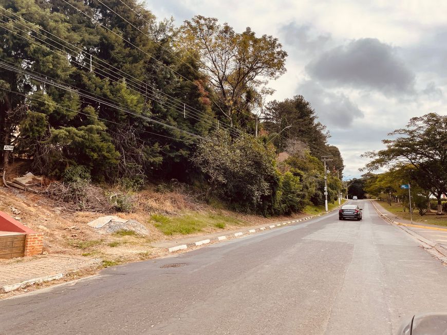 TERRENO GRANDE AREA DE 1.853,00MS - VENDE - RETIRO DAS FONTES-ATIBAIA