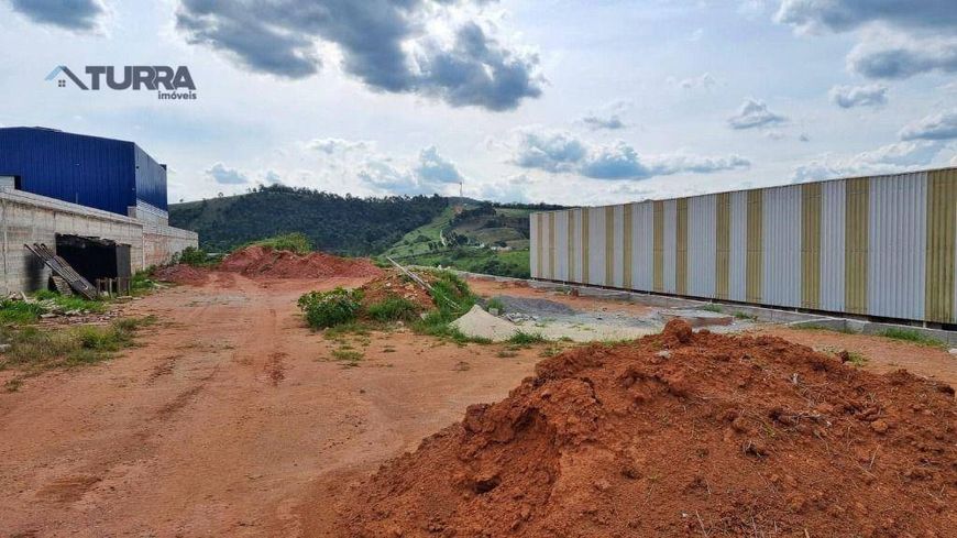 Terreno à venda de 3007 m² no bairro Serras de Atibaia em Atibaia/SP - TE2099