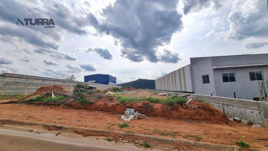 Terreno à venda de 3007 m² no bairro Serras de Atibaia em Atibaia/SP - TE2099