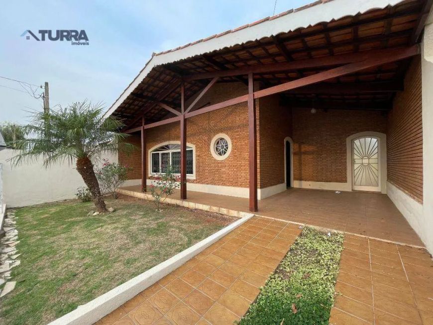Casa com 3 dormitórios à venda de 170 m² no Loteamento Loanda em Atibaia/SP - CA5649