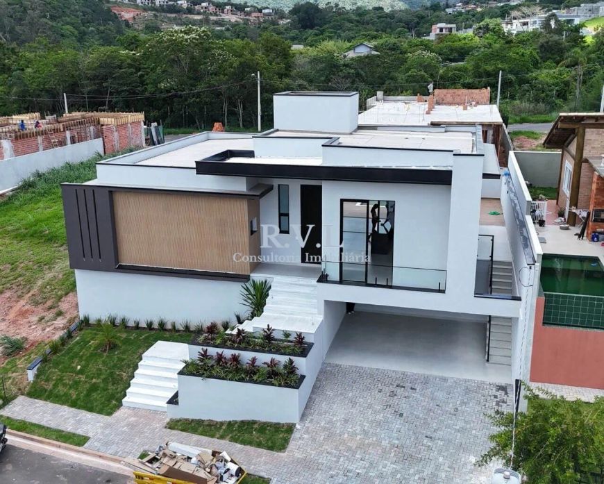 Conheça esta incrível casa em condomínio à venda em Atibaia-SP, Nova Gardênia: 3 suítes, 2 salas